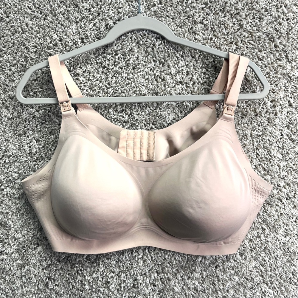Momcozy Bra Women's 3XL Nude Seamless Nursing and Pumping‎